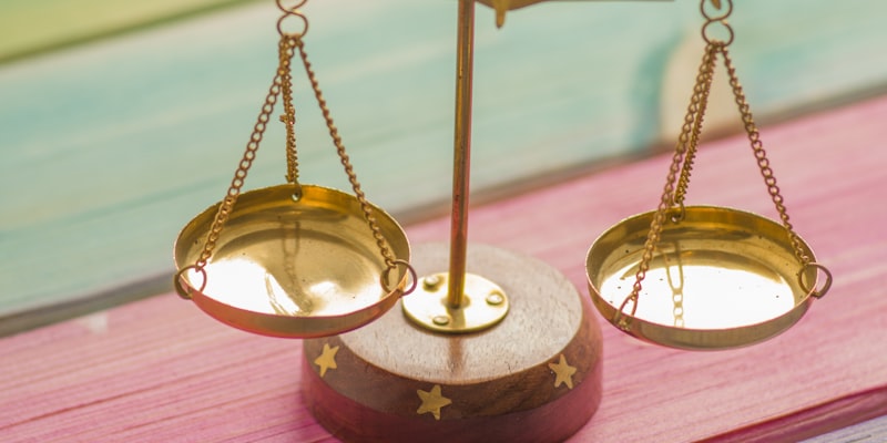 Pros and Cons of Guaranteed Life Insurance for Cancer Patien